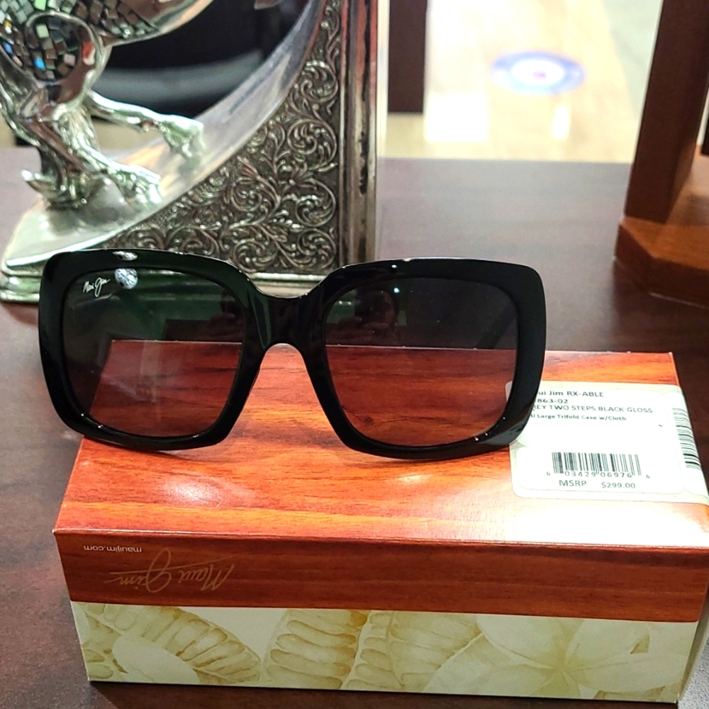 NWT Maui Jim Two Step black polar sunglasses